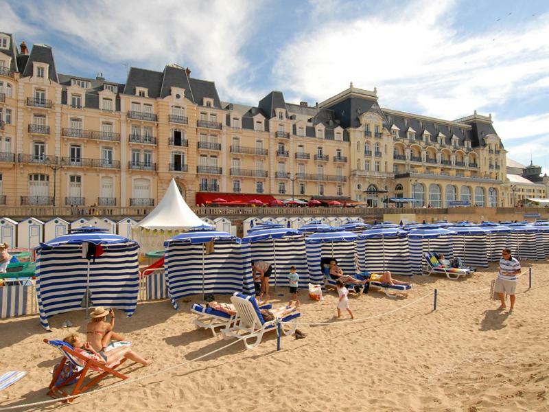 Cabourg - Hyper Centre, Plage エクステリア 写真